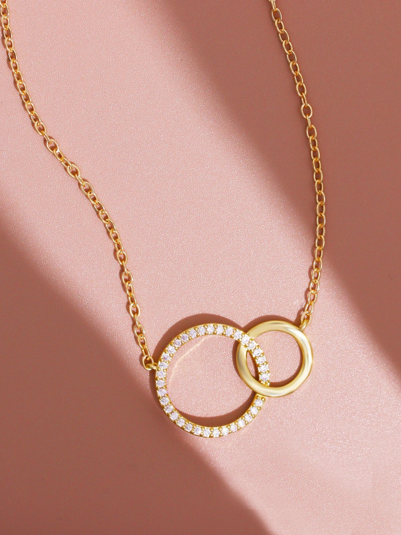 Interlocking Circles Necklace
