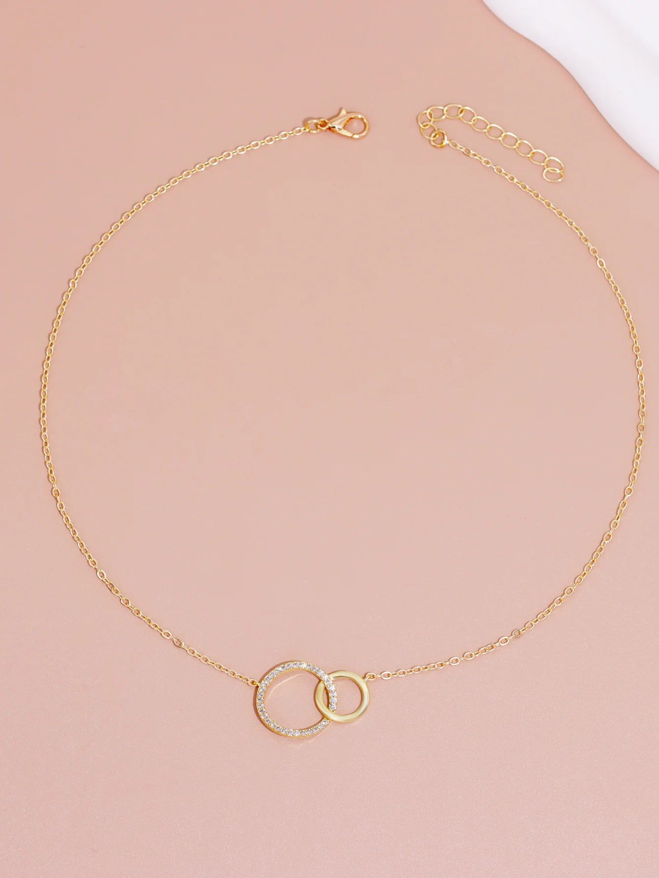 Interlocking Circles Necklace